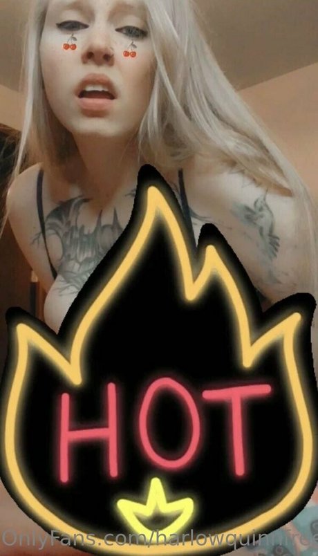 Photo nue de fuite OnlyFans de Harlowquinnfree
