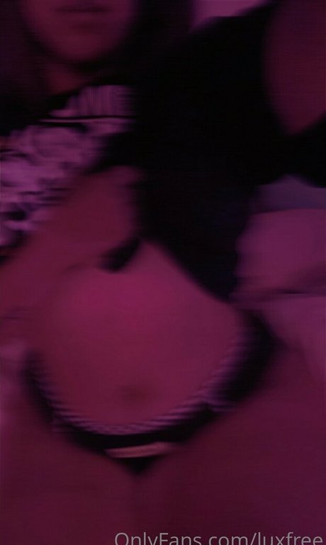 Photo nue de fuite OnlyFans de Luxfree