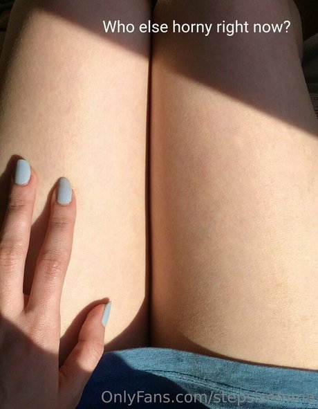 Photo nue de fuite OnlyFans de Stepsisteremma