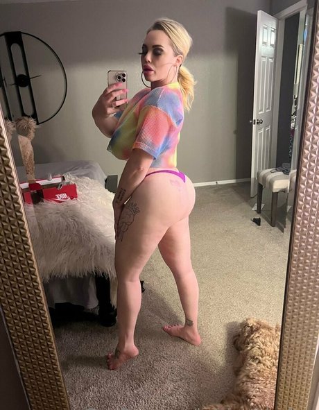 Photo nue de fuite OnlyFans de Katrinathiccfree
