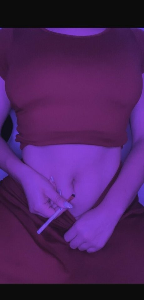 Photo nue de fuite OnlyFans de Honeybellybutton2