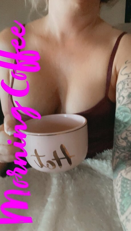 Photo nue de fuite OnlyFans de Midwestmomfree