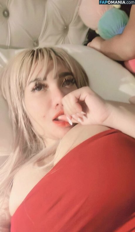 Photo nue de fuite OnlyFans de Meccra
