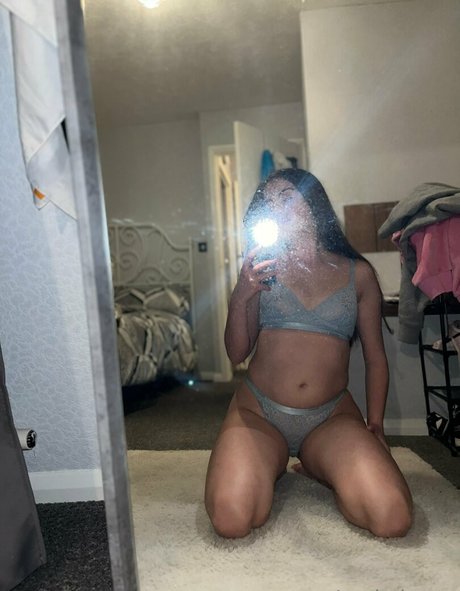 Photo nue de fuite OnlyFans de Leahshorty