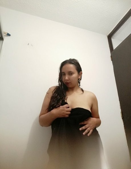 Photo nue de fuite OnlyFans de Tatarica