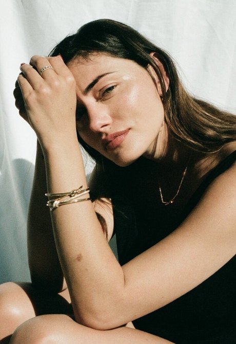 Photo nue de fuite OnlyFans de Phoebe Tonkin