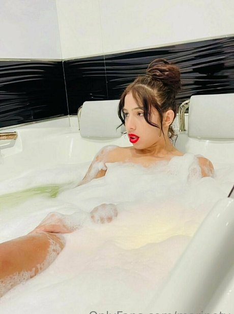 Photo nue de fuite OnlyFans de Marinetv