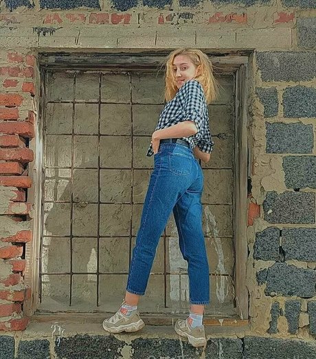 Annaellie