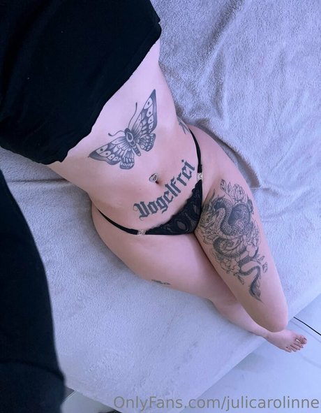 Photo nue de fuite OnlyFans de Julicaroline