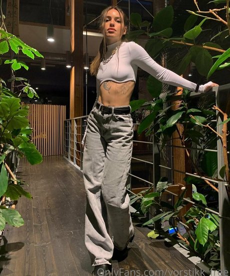 Photo nue de fuite OnlyFans de Mallennnna