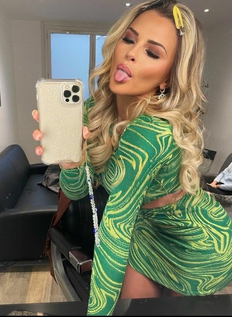Photo nue de fuite OnlyFans de Kelly Vedovelli