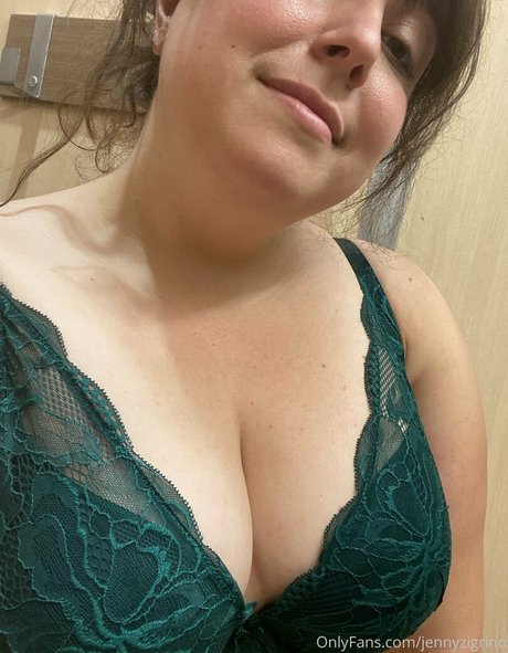 Photo nue de fuite OnlyFans de Jenny Zigrino