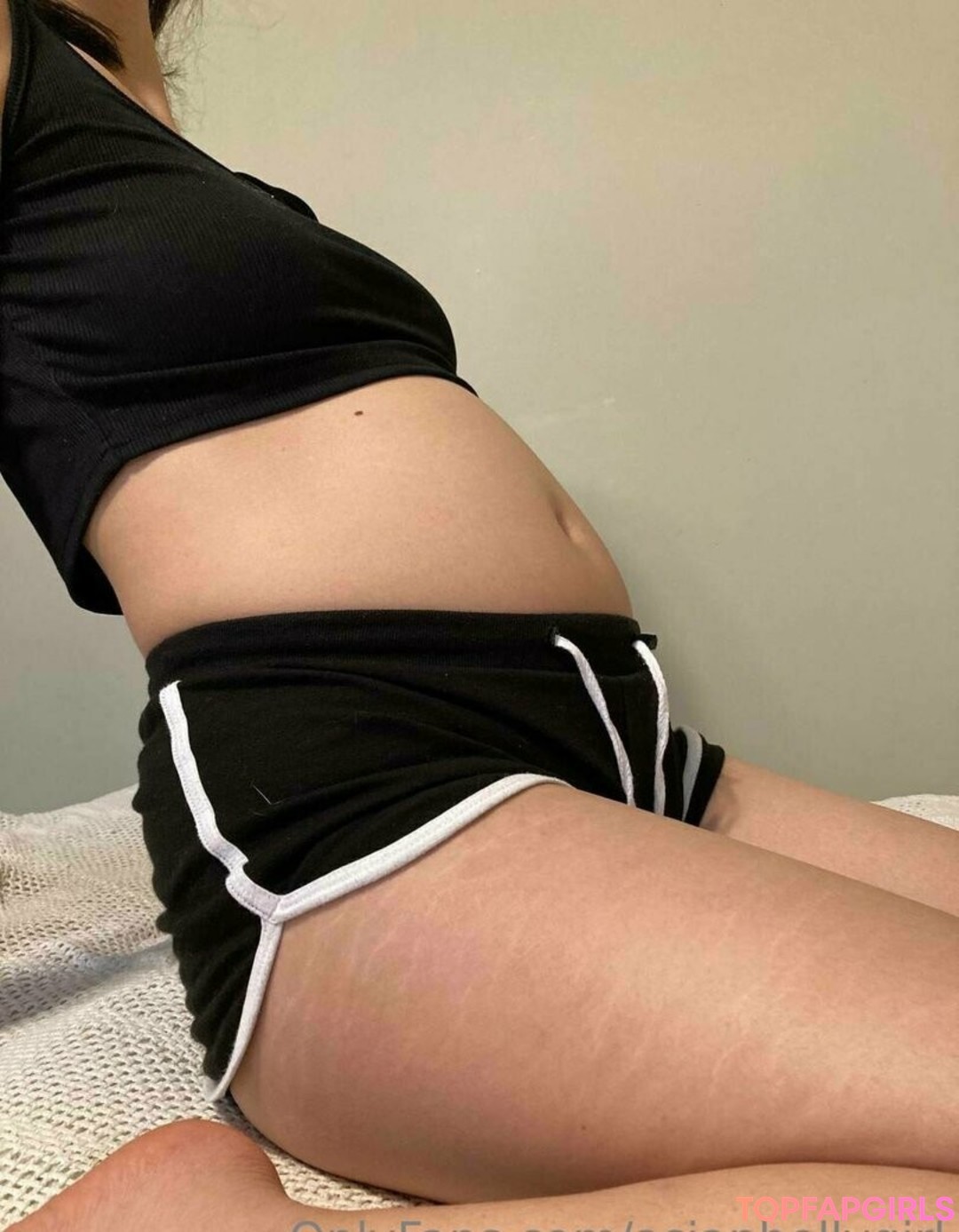 Photo nue de fuite OnlyFans de Asianbellygirl #78 Photo nue de fuite OnlyFans de Asianbellygirl #78