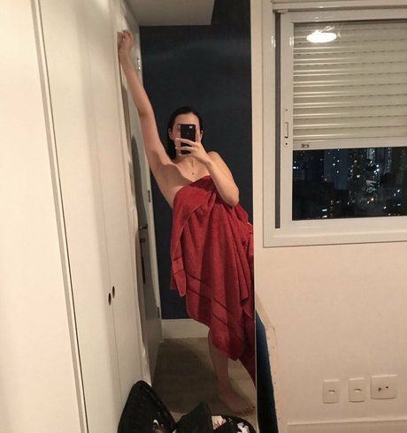Photo nue de fuite OnlyFans de Ellaarievilo