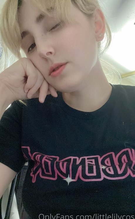Photo nue de fuite OnlyFans de Littlelilycos