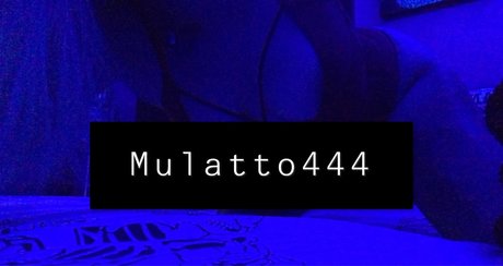 Photo nue de fuite OnlyFans de Mulatto