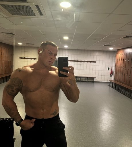 Photo nue de fuite OnlyFans de Eddie
