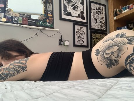 Photo nue de fuite OnlyFans de Badmoon 