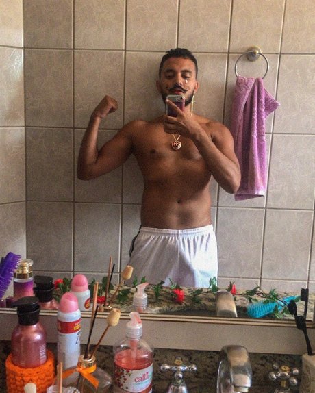 Photo nue de fuite OnlyFans de Done