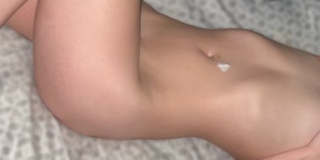 Photo nue de fuite OnlyFans de Princess Lilly Free