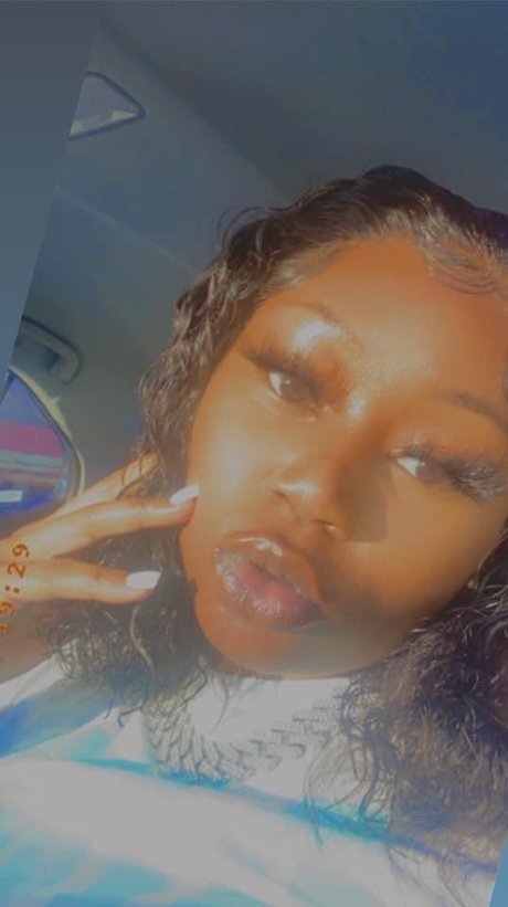 Photo nue de fuite OnlyFans de Nunu