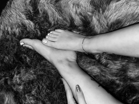 Photo nue de fuite OnlyFans de Feetsbymissbarbie