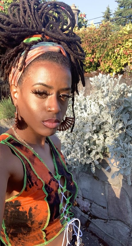 Goddess Raven Locs