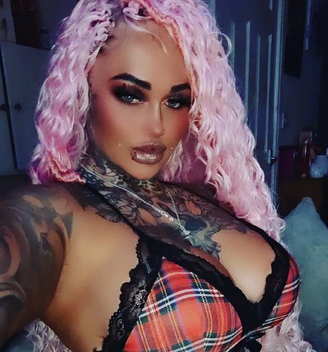 Photo nue de fuite OnlyFans de Emo Princess