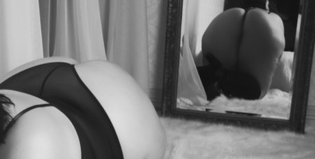 Photo nue de fuite OnlyFans de Curvyausqueen