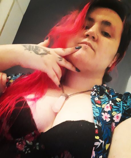 Photo nue de fuite OnlyFans de Dark Peach Demon
