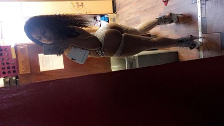 Photo nue de fuite OnlyFans de Destinee Love