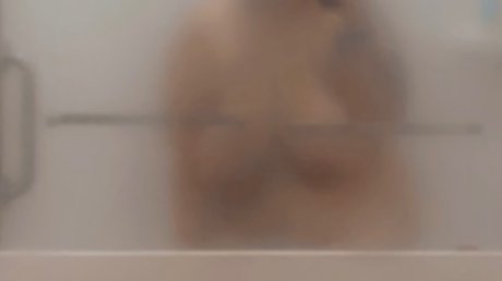 Photo nue de fuite OnlyFans de Lee
