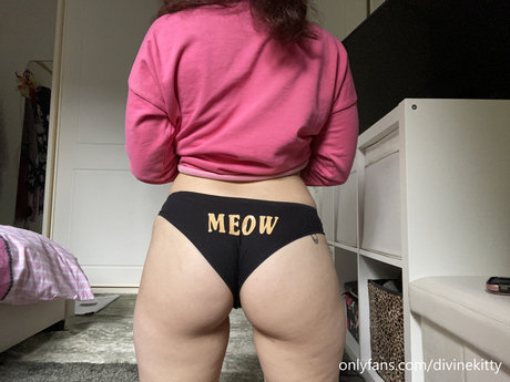 Photo nue de fuite OnlyFans de Alison Divine