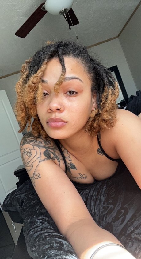 Photo nue de fuite OnlyFans de Prettyampamppaid