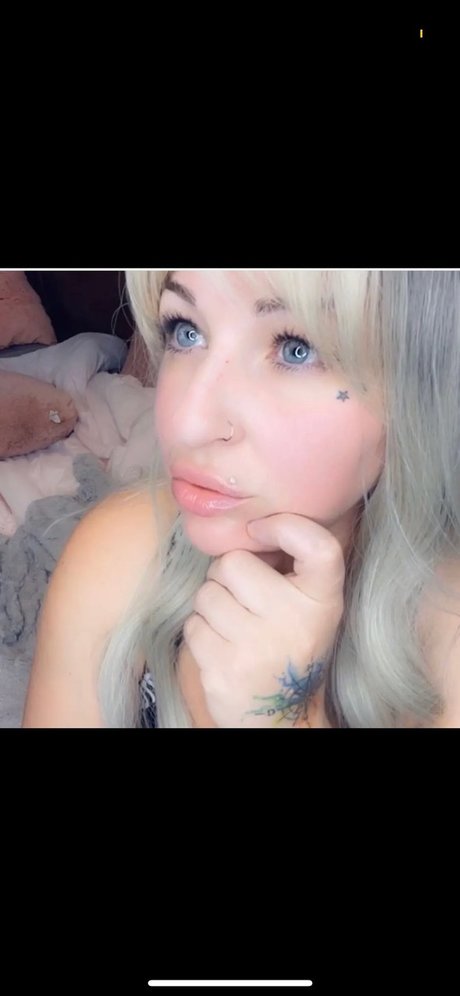 Photo nue de fuite OnlyFans de Stiffler Mum