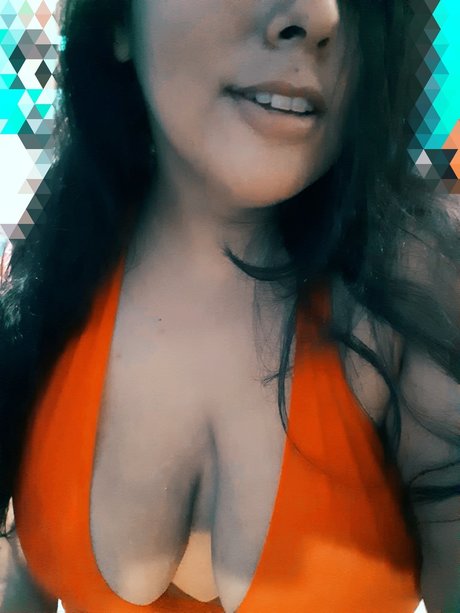 Photo nue de fuite OnlyFans de Sexy Curvy Love