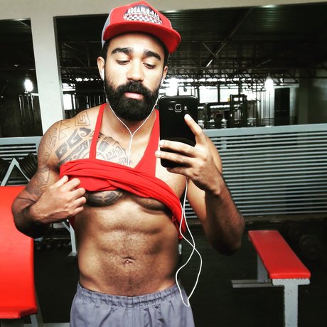 Photo nue de fuite OnlyFans de Cristian