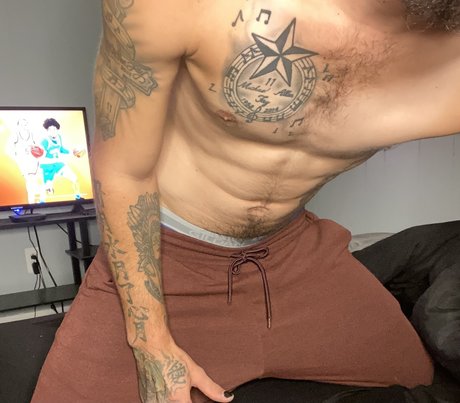 Photo nue de fuite OnlyFans de  Top