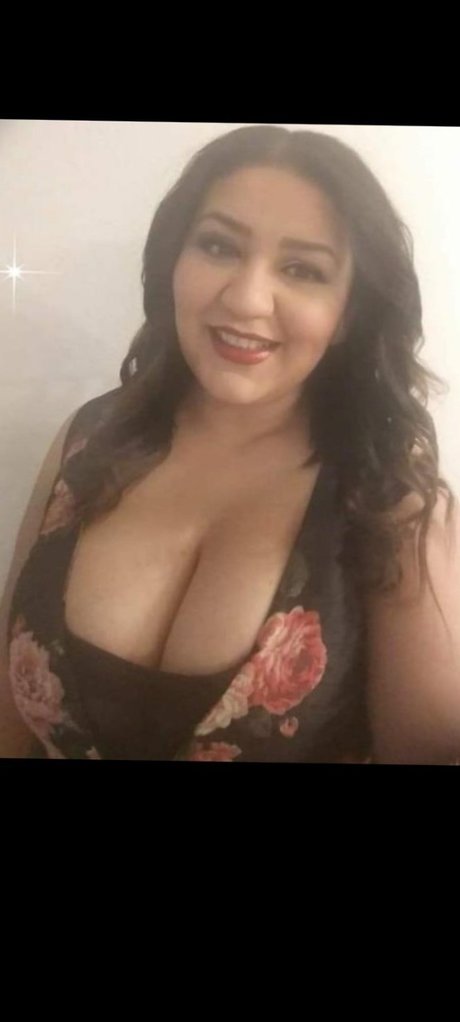 Debora Vargas Cantante