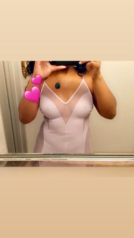 Photo nue de fuite OnlyFans de Naughty Shy Nerd