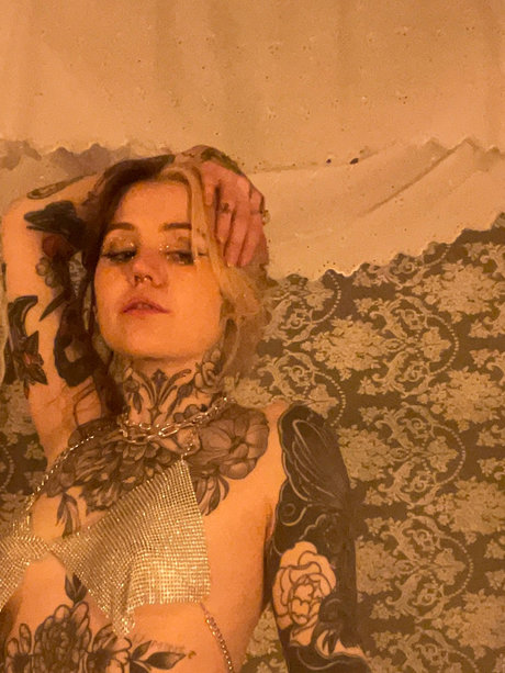 Photo nue de fuite OnlyFans de Embla