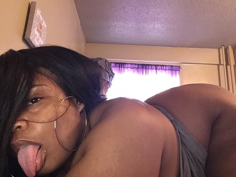 Bigchest123