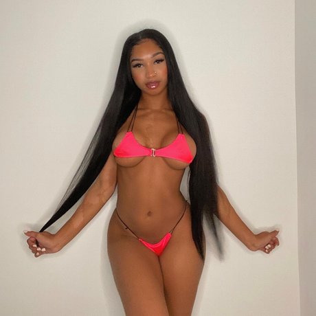 Photo nue de fuite OnlyFans de Blessing Nicole 