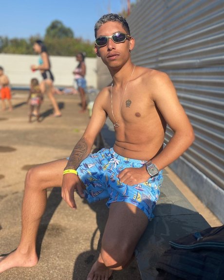 Photo nue de fuite OnlyFans de Alexsander