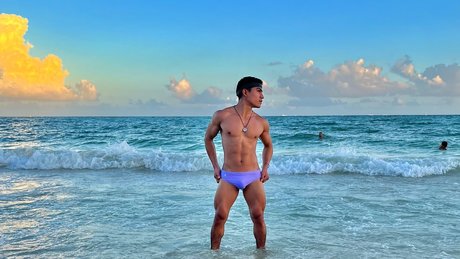 Photo nue de fuite OnlyFans de Enrique Vsquez