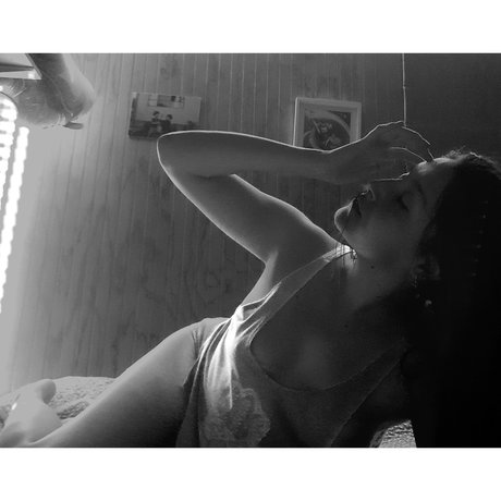 Photo nue de fuite OnlyFans de Nelihz