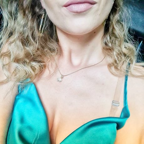 Photo nue de fuite OnlyFans de Alexandraampampflorin