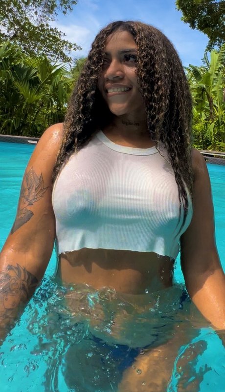 Photo nue de fuite OnlyFans de Torres