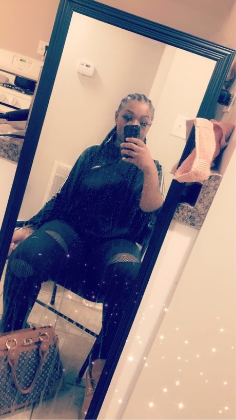 Photo nue de fuite OnlyFans de Creamyy Kai 