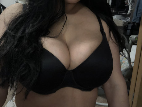 Photo nue de fuite OnlyFans de Ava